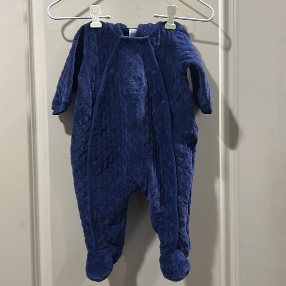 Little Me Quilted soft Velour Hooded one piece Bunting Infant size 6M 12-16lbs